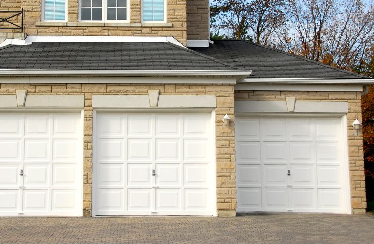 Mister SprayIT Garage Door Spraying Services
